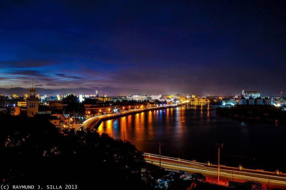 Avida Atria T2-F ,5Mins To Festive Walk And 4 Mins To Iloilo Convention Center公寓式酒店 外观 照片